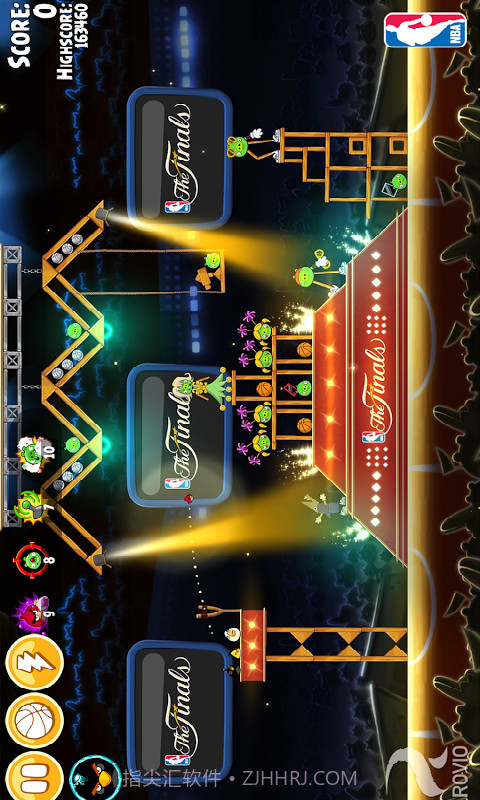 愤怒的小鸟季节版截图1